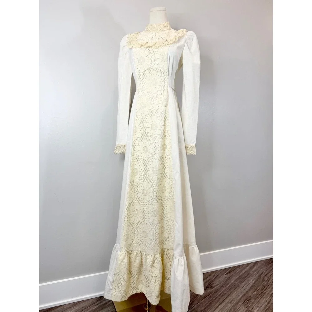 Vintage 1970s Prairie Dress White Cotton Lace Cottagecore Edwardian Victorian M
